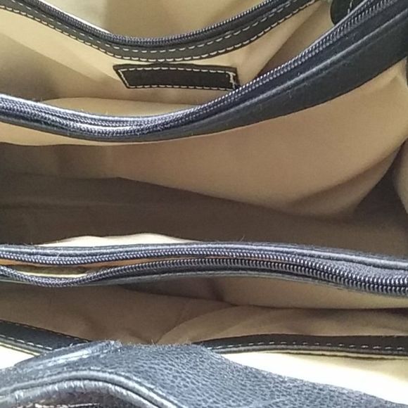 Tignanello black leather shoulder bag - Picture 7 of 9